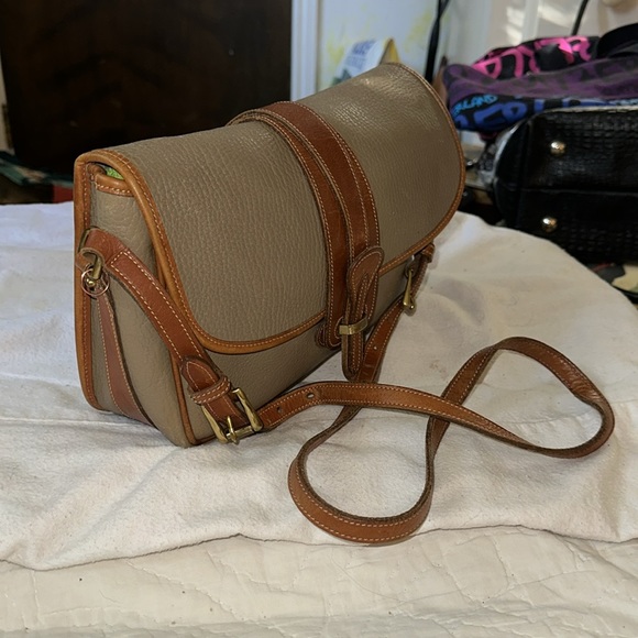 Dooney & Bourke AWL Vintage Taupe Cross Body Shoulder Bag Handbag (AA1) - Picture 3 of 9